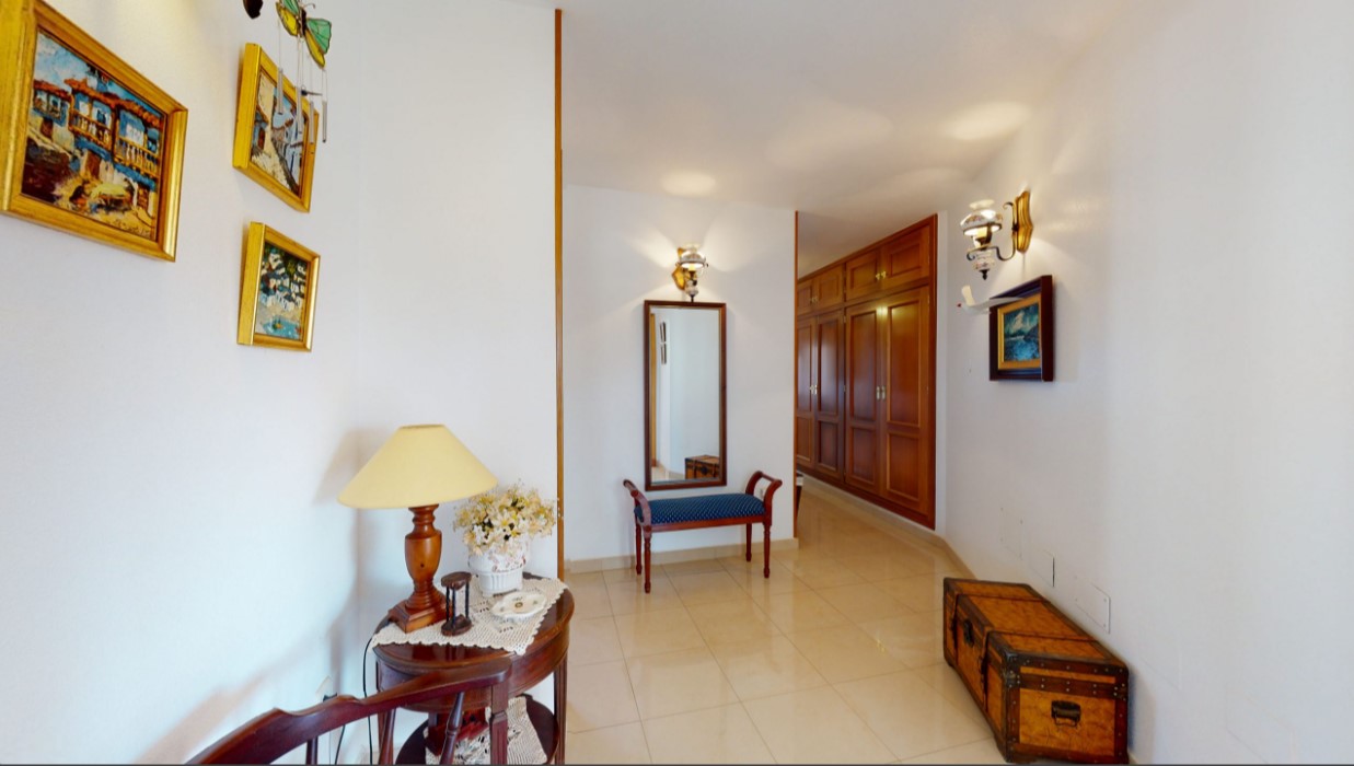 ESPECTACULAR VILLA DE ENSUEÑO EN CABO ROIG CON VISTAS PANORÁMICAS Y ACCESO DIRECTO AL MAR