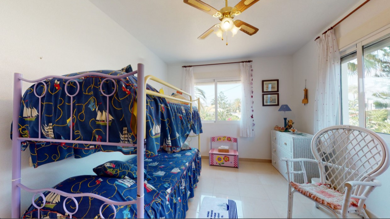 ESPECTACULAR VILLA DE ENSUEÑO EN CABO ROIG CON VISTAS PANORÁMICAS Y ACCESO DIRECTO AL MAR