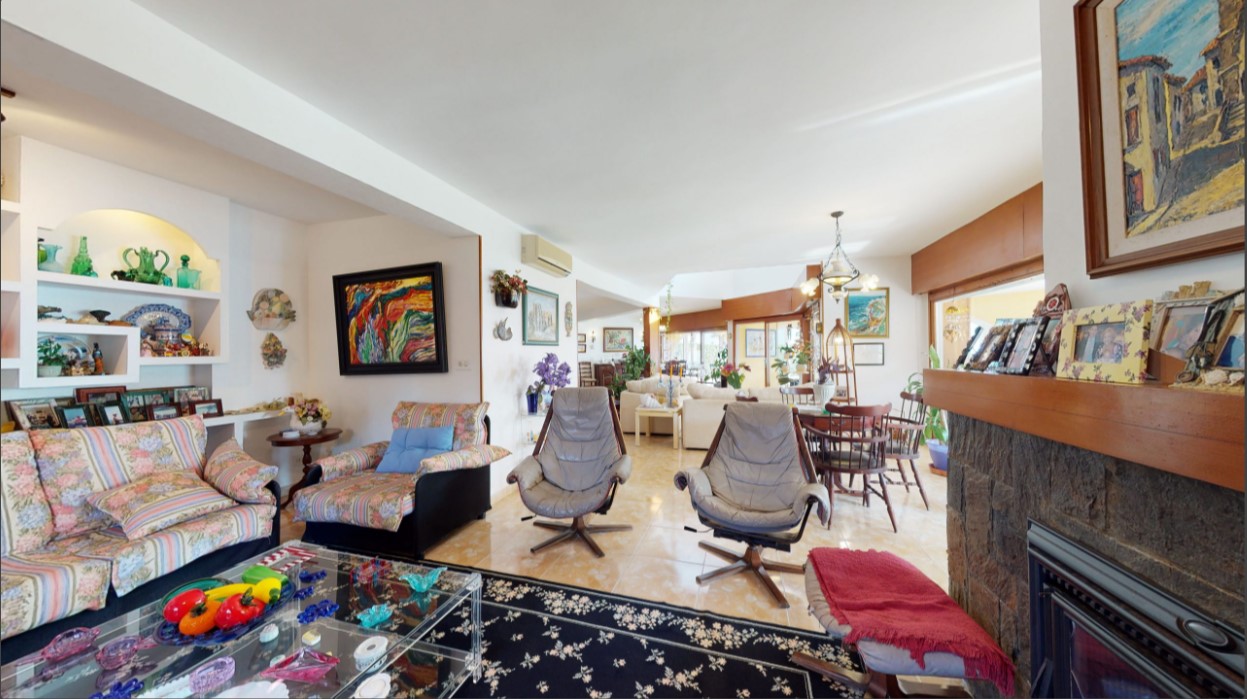 ESPECTACULAR VILLA DE ENSUEÑO EN CABO ROIG CON VISTAS PANORÁMICAS Y ACCESO DIRECTO AL MAR