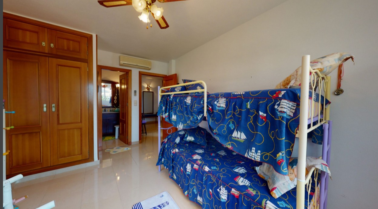 ESPECTACULAR VILLA DE ENSUEÑO EN CABO ROIG CON VISTAS PANORÁMICAS Y ACCESO DIRECTO AL MAR