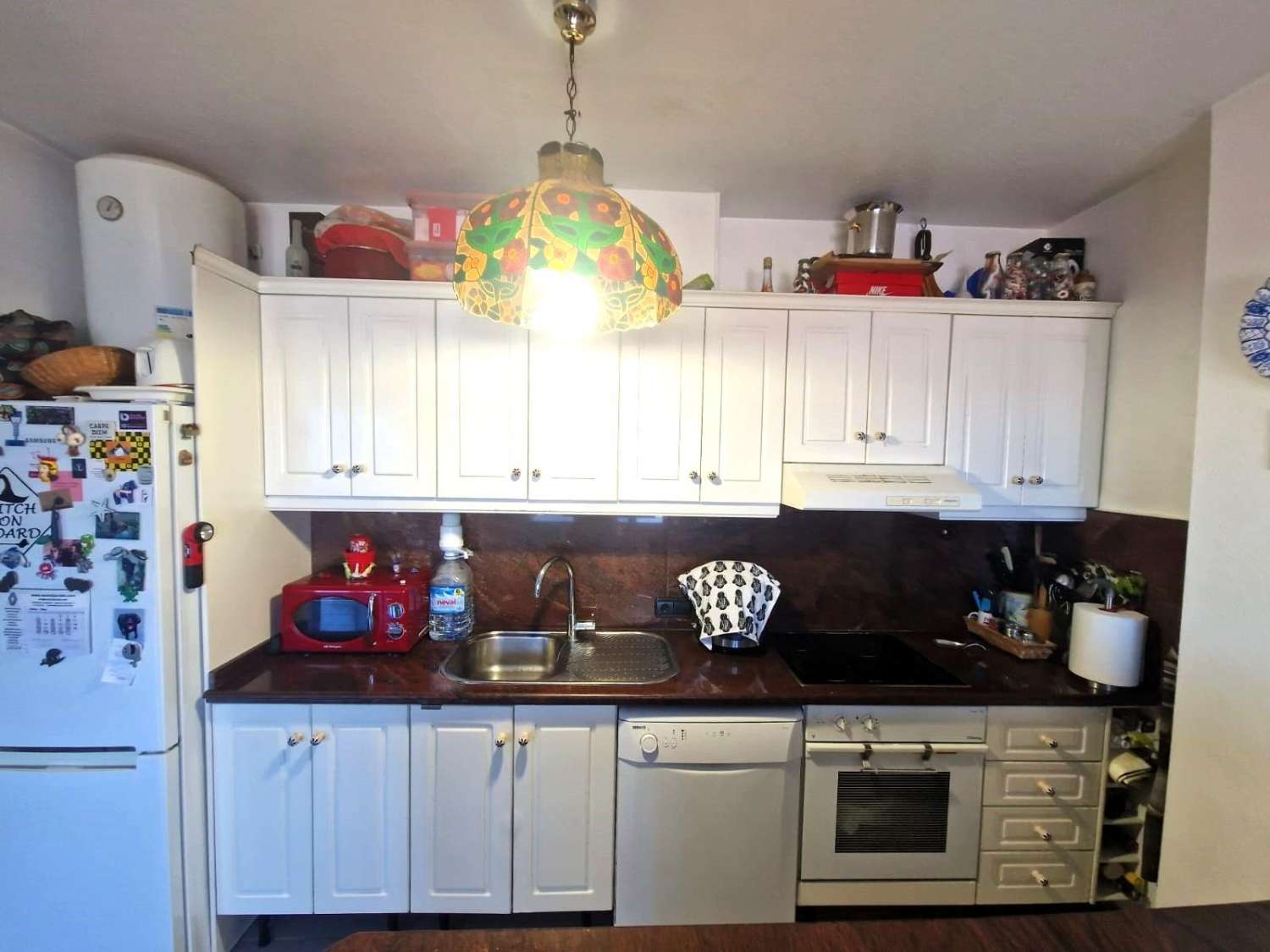 APARTAMENTO EN PRIMERA LÍNEA DE MAR CON VISTAS PANORÁMICAS Y PISCINA COMUNITARIA