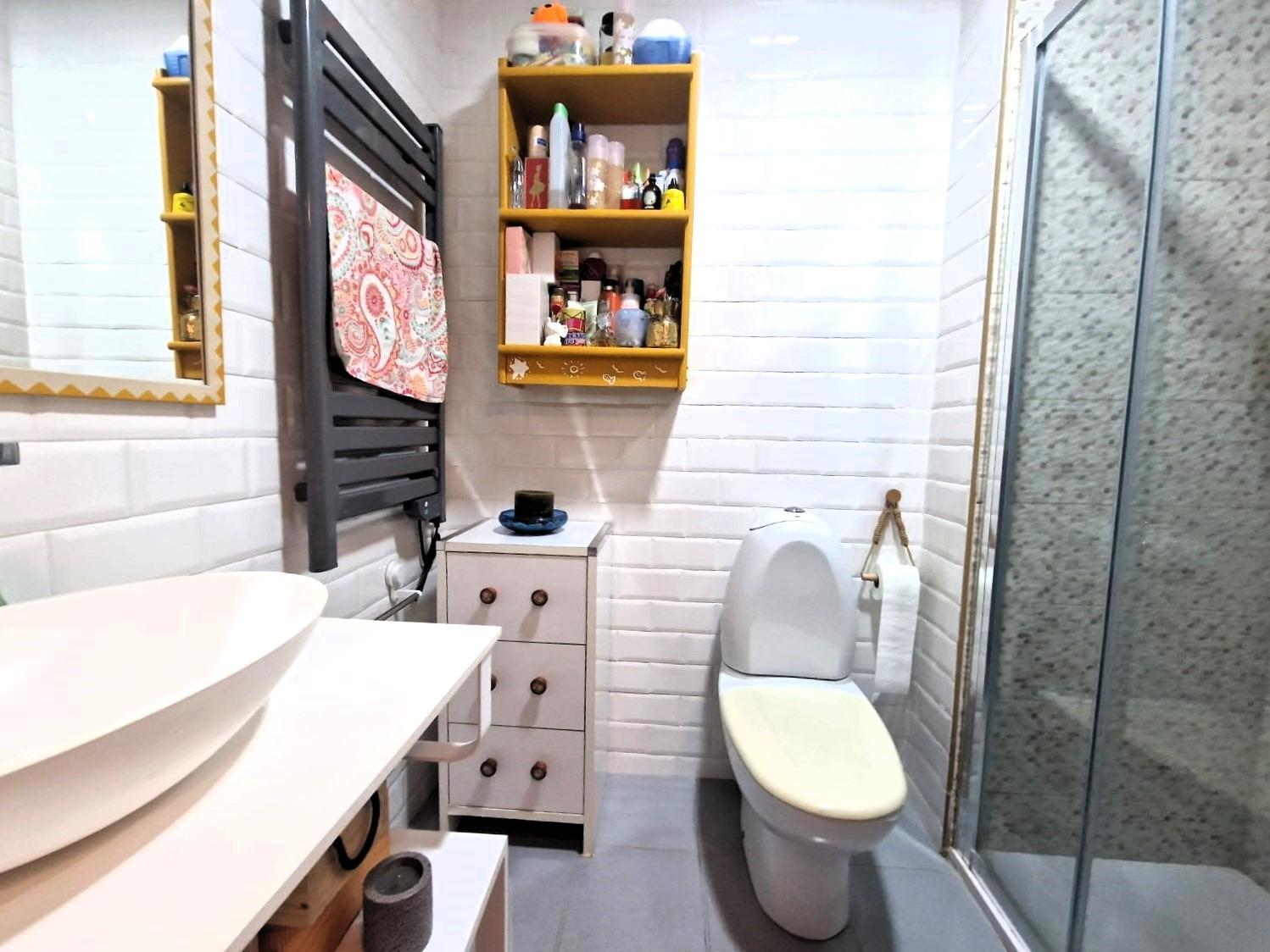 APARTAMENTO EN PRIMERA LÍNEA DE MAR CON VISTAS PANORÁMICAS Y PISCINA COMUNITARIA