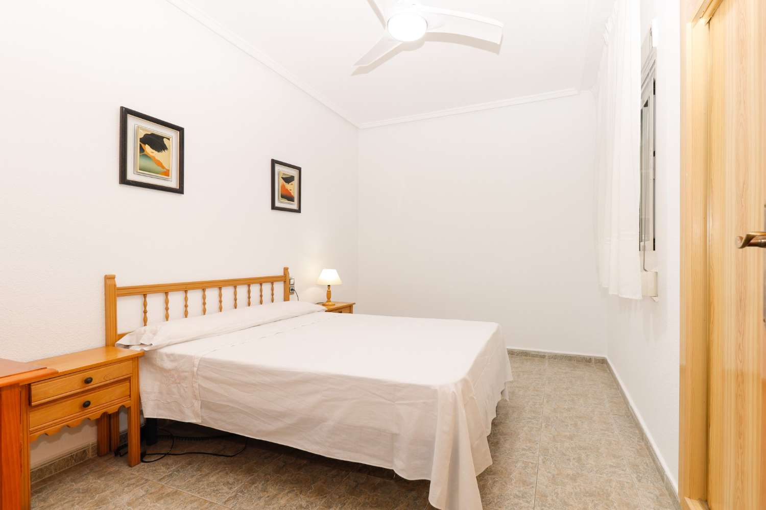 位于 ACEQUIÓN 海滩的海滨公寓,带露台和车库