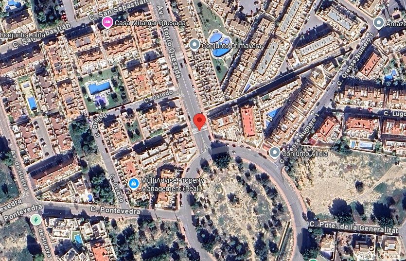 OPORTUNIDAD ÚNICA: DÚPLEX DE ESQUINA EN DOÑA PEPA CON JARDÍN, PISCINA Y TODAS LAS COMODIDADES