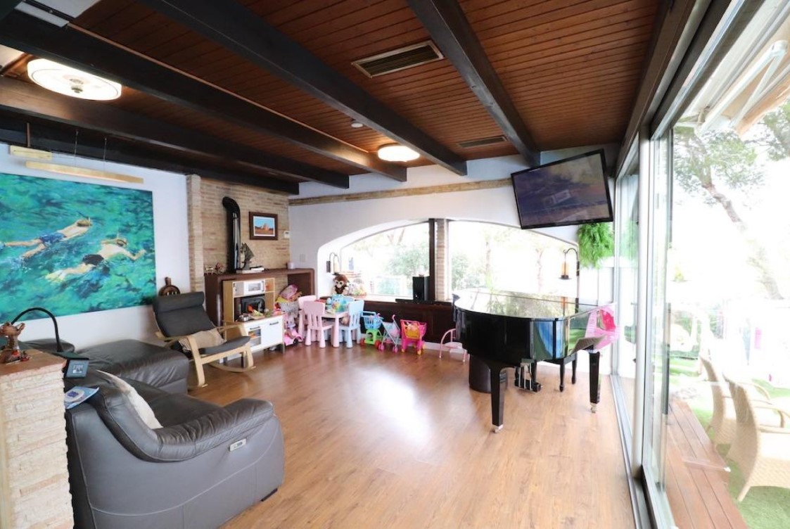 CHALET INDEPENDIENTE EN LOMAS DE DON JUAN CON PISCINA PRIVADA Y VISTAS AL PARQUE NATURAL