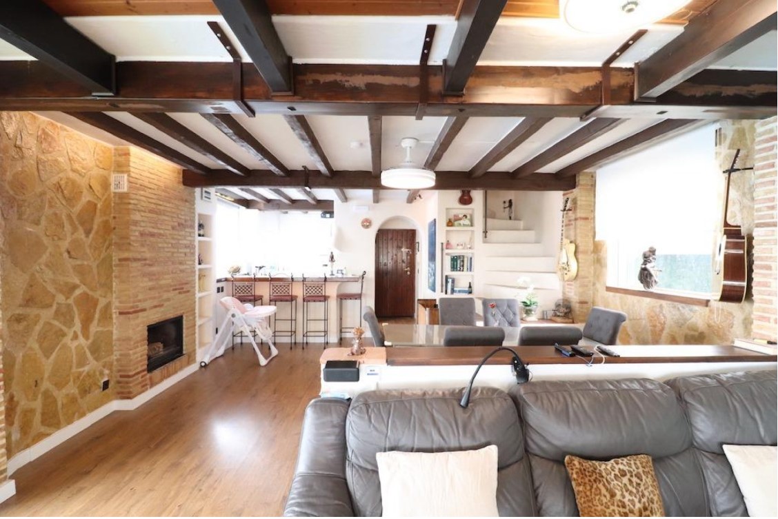 CHALET INDEPENDIENTE EN LOMAS DE DON JUAN CON PISCINA PRIVADA Y VISTAS AL PARQUE NATURAL