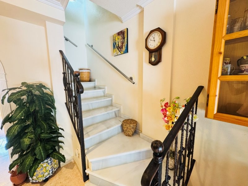 MAGNÍFICO DÚPLEX EN AGUAS NUEVAS, TORREVIEJA