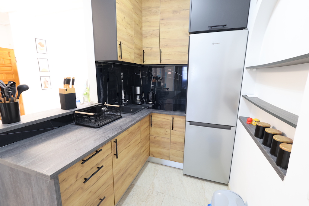 TORREVIEJA – APARTAMENTO EN PLANTA BAJA REFORMADO EN ZONA ACEQUIÓN A 300 M DE LA PLAYA