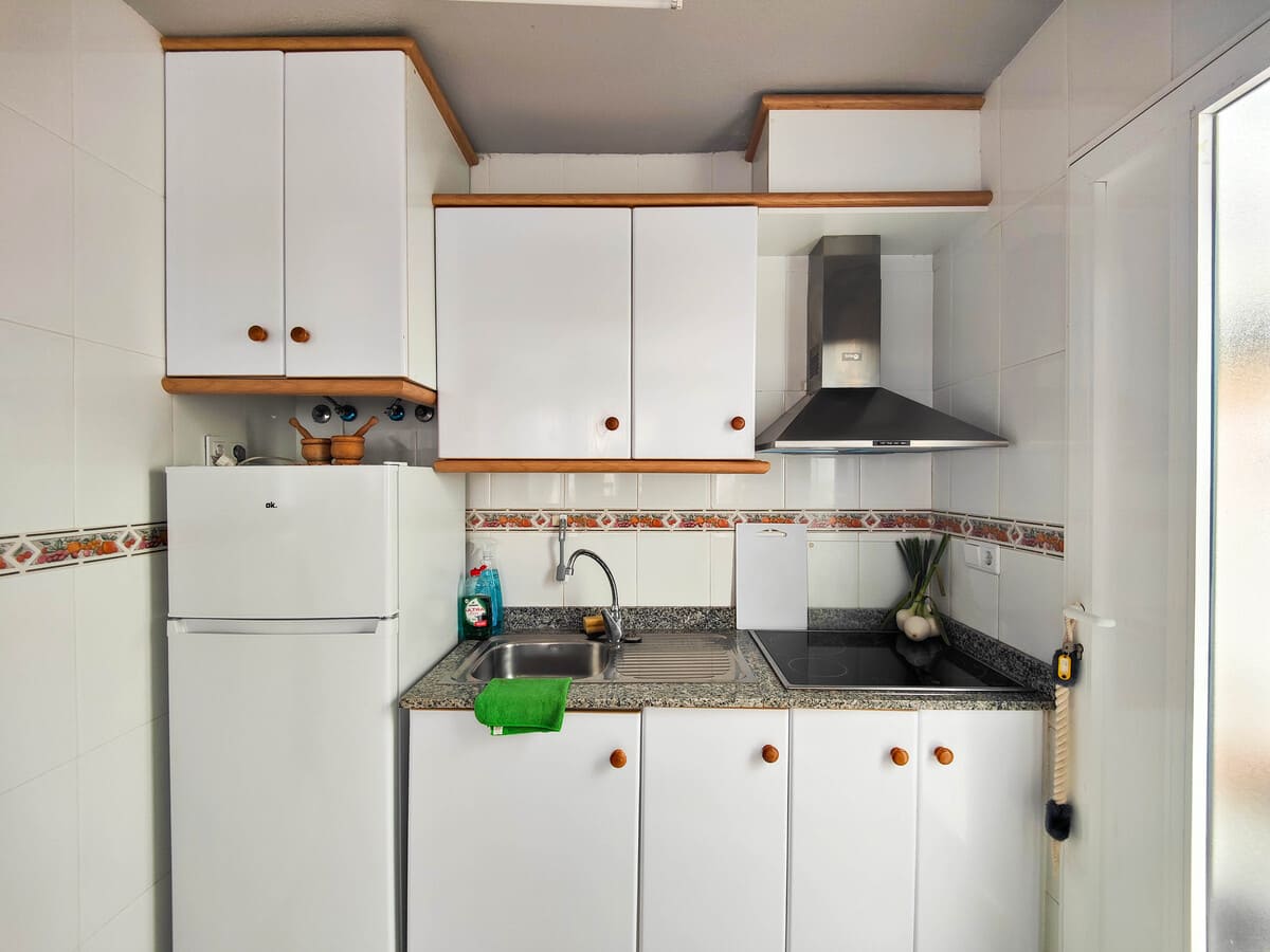 ADOSADO EN ESQUINA CON ENORME JARDÍN PRIVADO EN VENTA EN EL MIRADOR DE LOS ALTOS – ORIHUELA COSTA