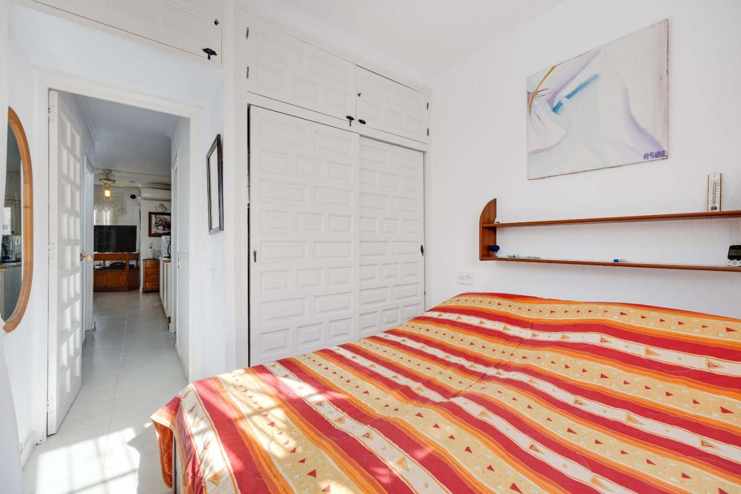 靠近海滩的迷人半独立式住宅