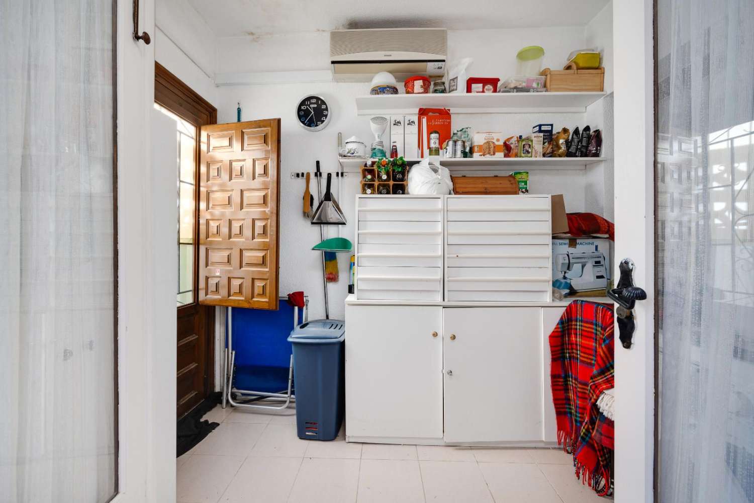 靠近海滩的迷人半独立式住宅