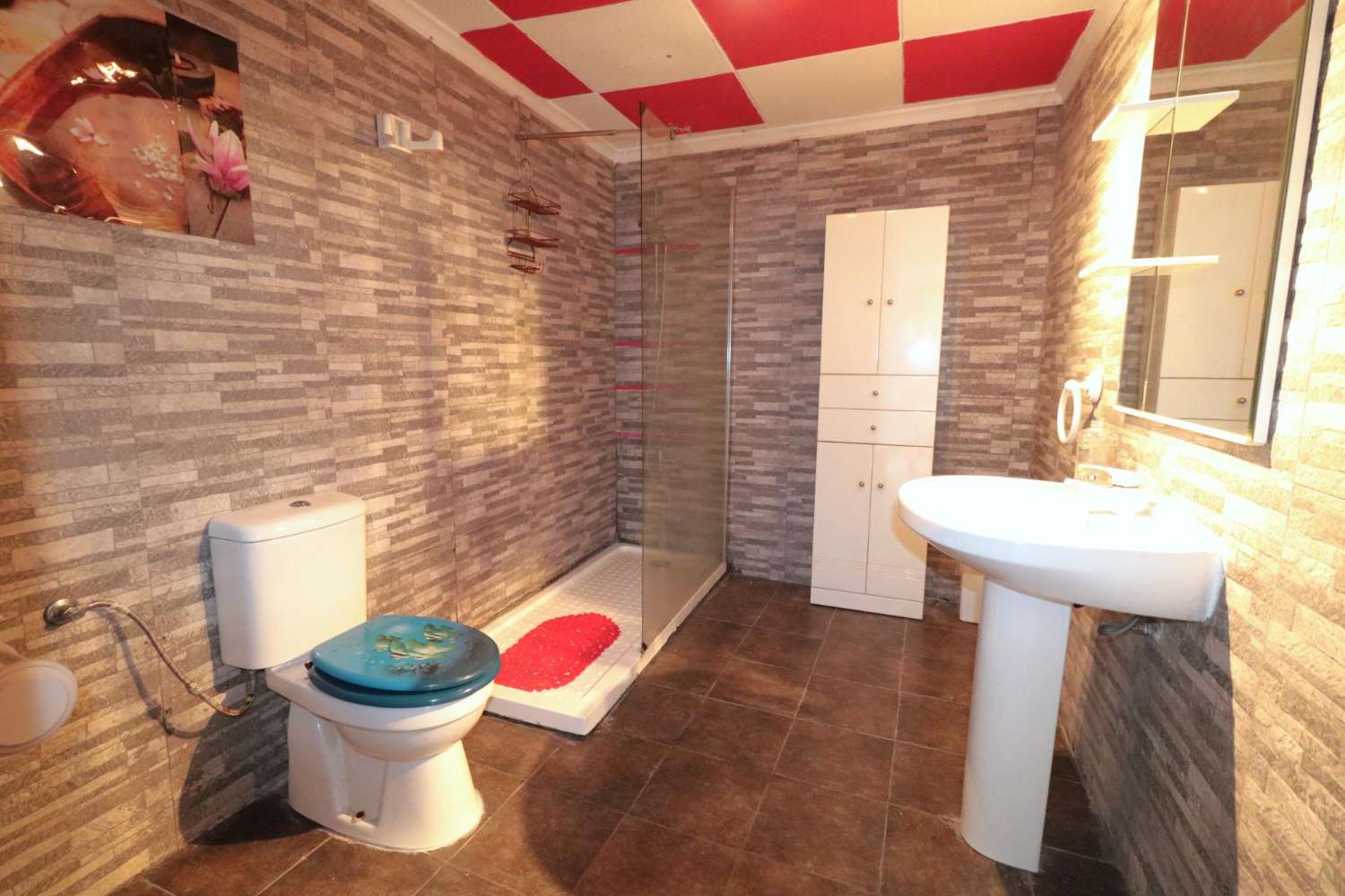 BYT 20 METRŮ OD PLÁŽE ACEQUIÓN – TORREVIEJA