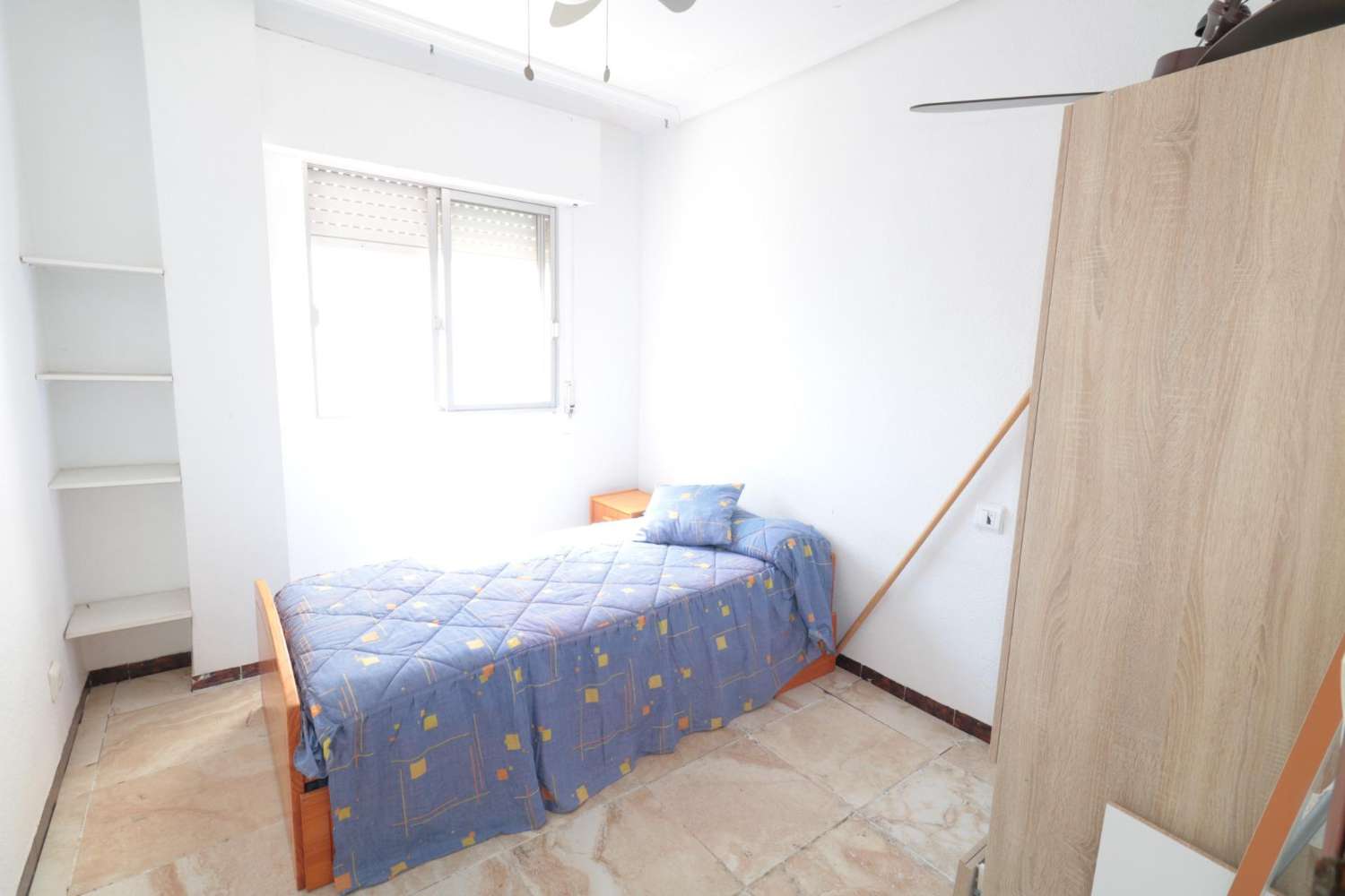 BYT 20 METRŮ OD PLÁŽE ACEQUIÓN – TORREVIEJA