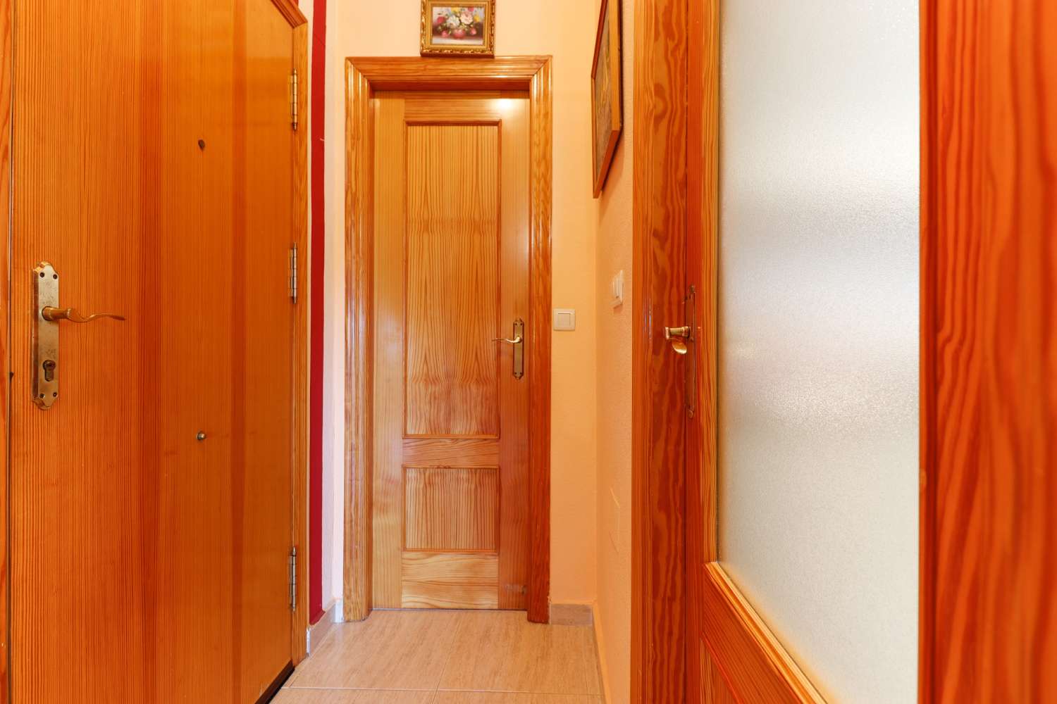 海边温馨公寓,配有私人日光浴室