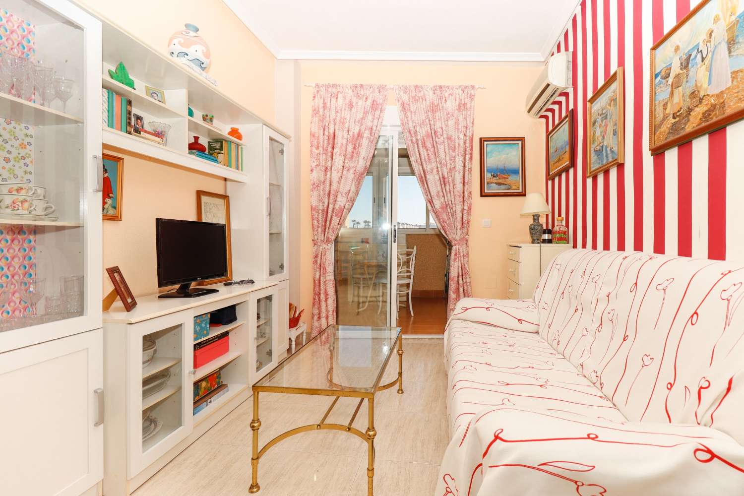 海边温馨公寓,配有私人日光浴室