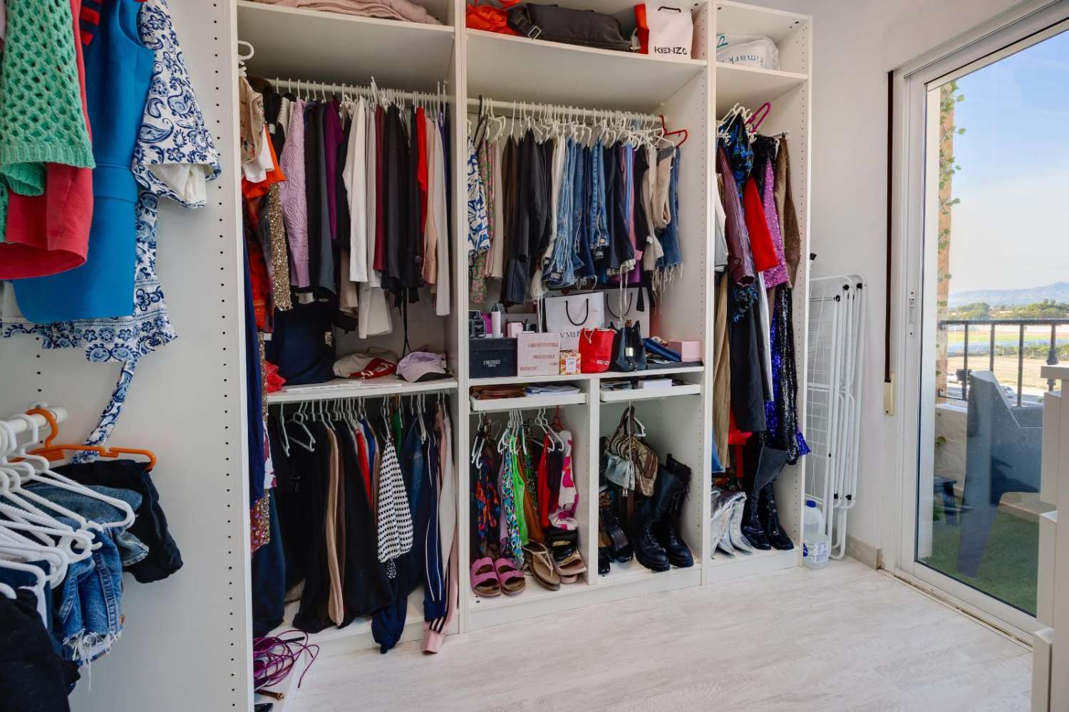 阿尔莫拉迪翻新的两居室顶层公寓——准备入住