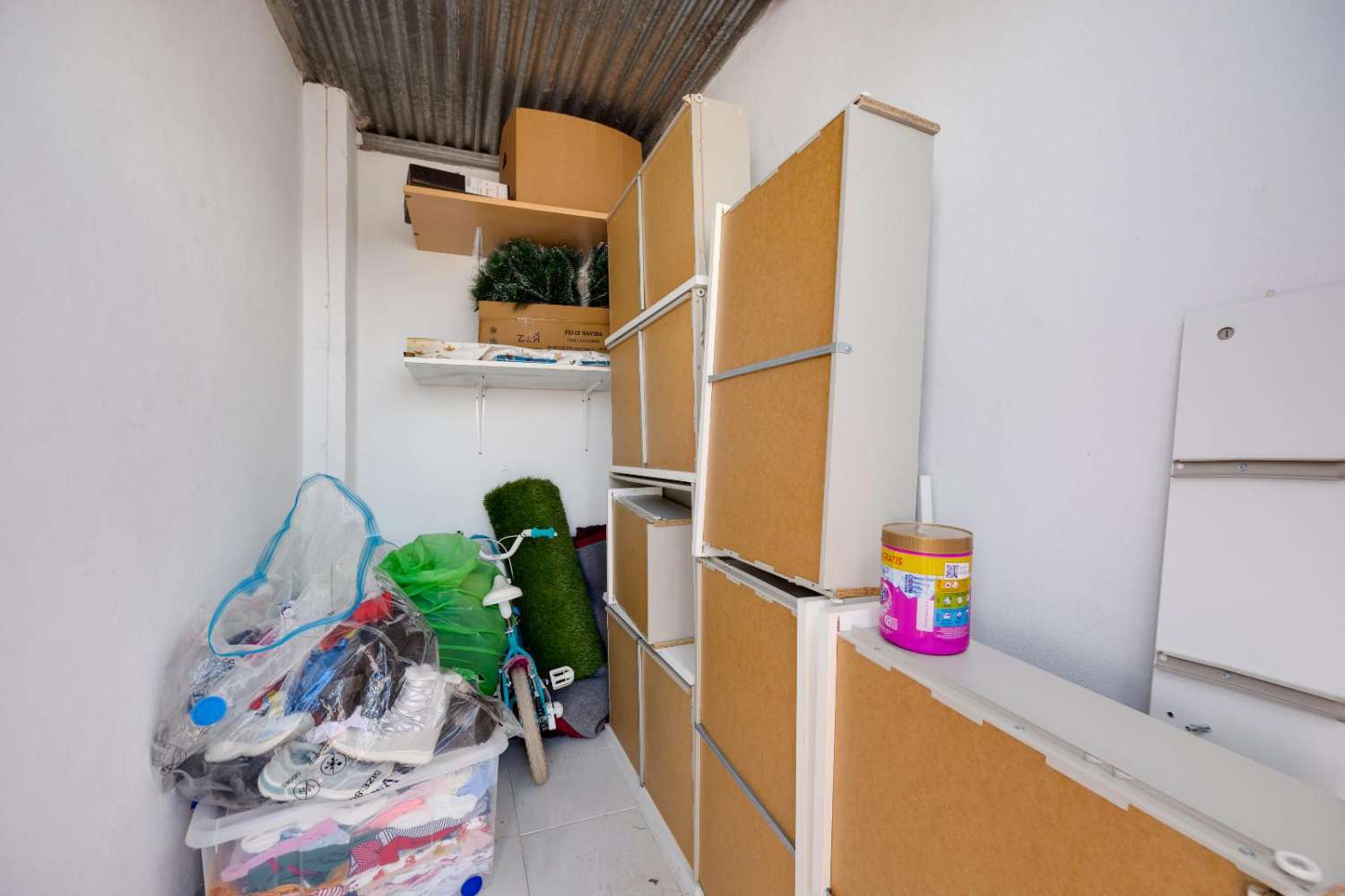 阿尔莫拉迪翻新的两居室顶层公寓——准备入住