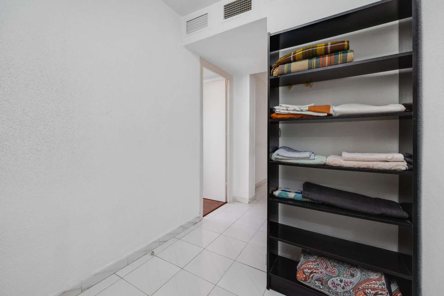 LUMINOSA VIVIENDA EN PLENO CENTRO DE TORREVIEJA