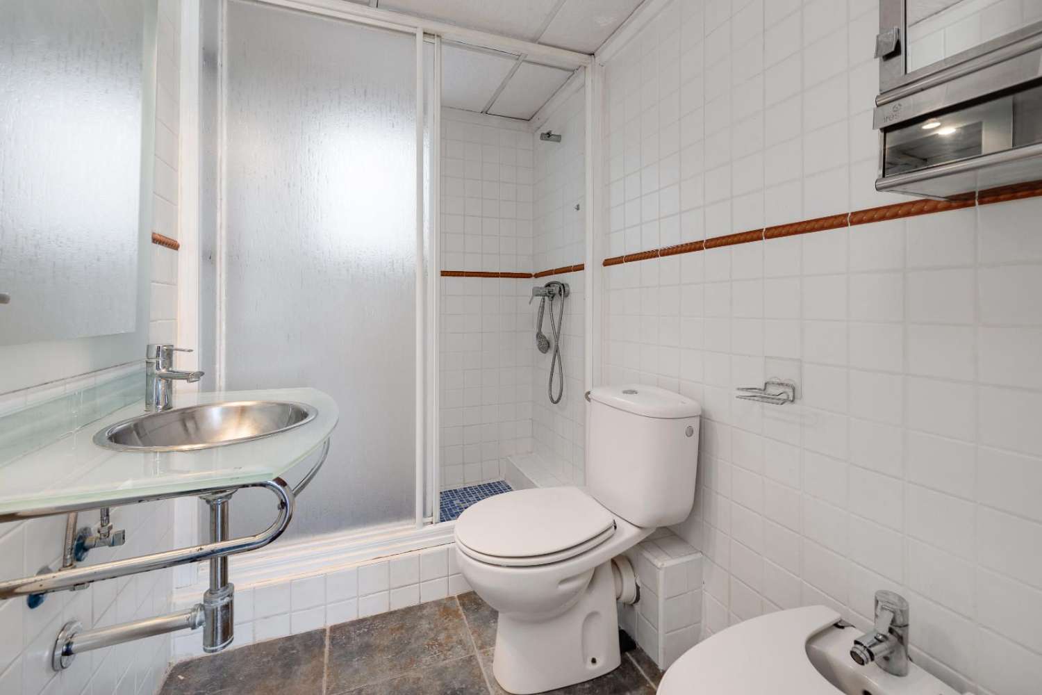 LUMINOSA VIVIENDA EN PLENO CENTRO DE TORREVIEJA