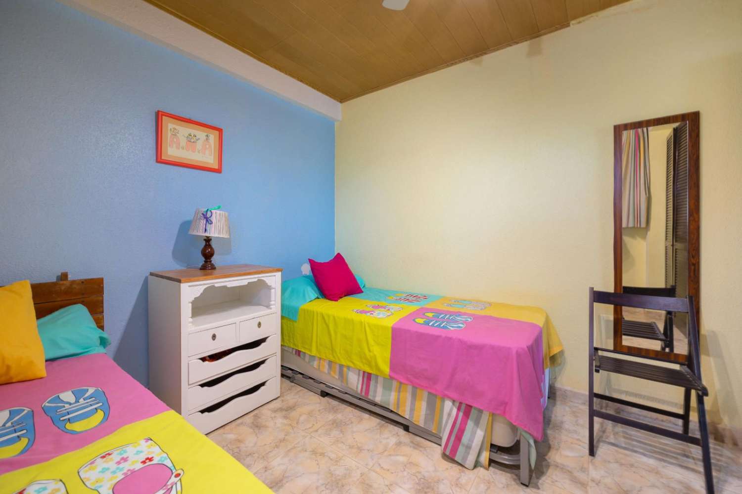 AMPLIO Y LUMINOSO PISO FRENTE A PARQUE NATURAL EN GUARDAMAR DEL SEGURA