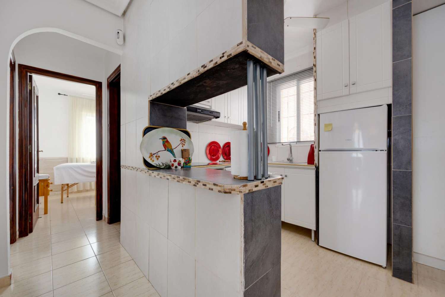 APPARTAMENTO AL PIANO TERRA CON TERRAZZA E VISTA SULLA PISCINA