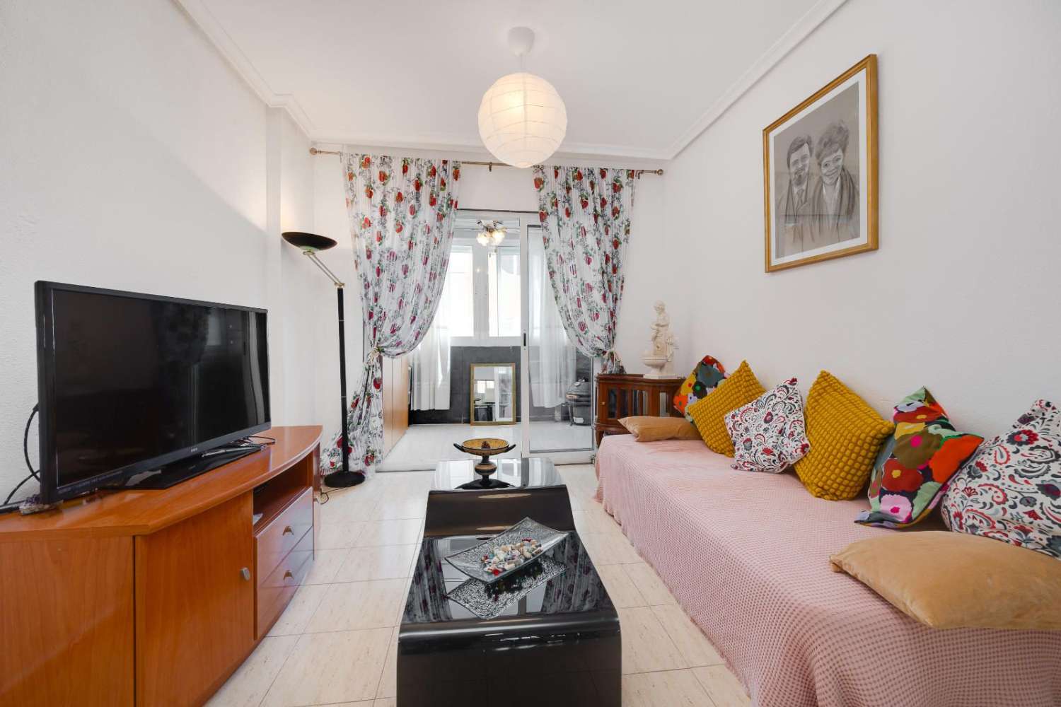 APPARTAMENTO AL PIANO TERRA CON TERRAZZA E VISTA SULLA PISCINA