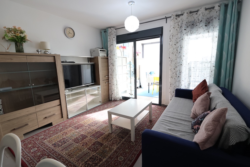 MØBLERET BUNGALOW MED AIRCONDITION OG GARAGE