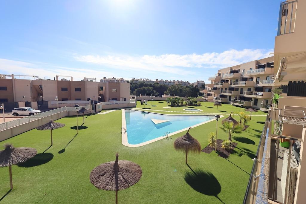SYDVÄND LÄGENHET I LA ZENIA – RESIDENCIAL SABRINA