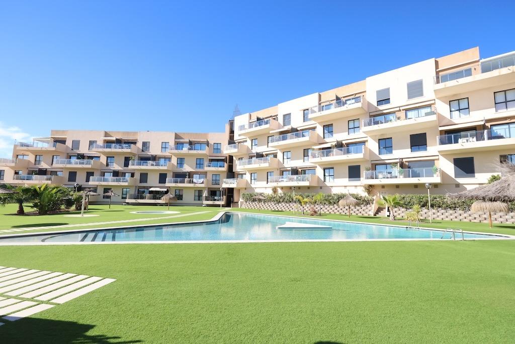 SYDVÄND LÄGENHET I LA ZENIA – RESIDENCIAL SABRINA