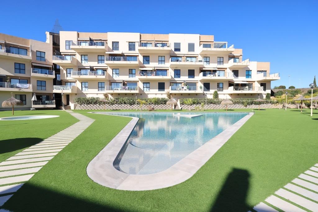 SYDVÄND LÄGENHET I LA ZENIA – RESIDENCIAL SABRINA