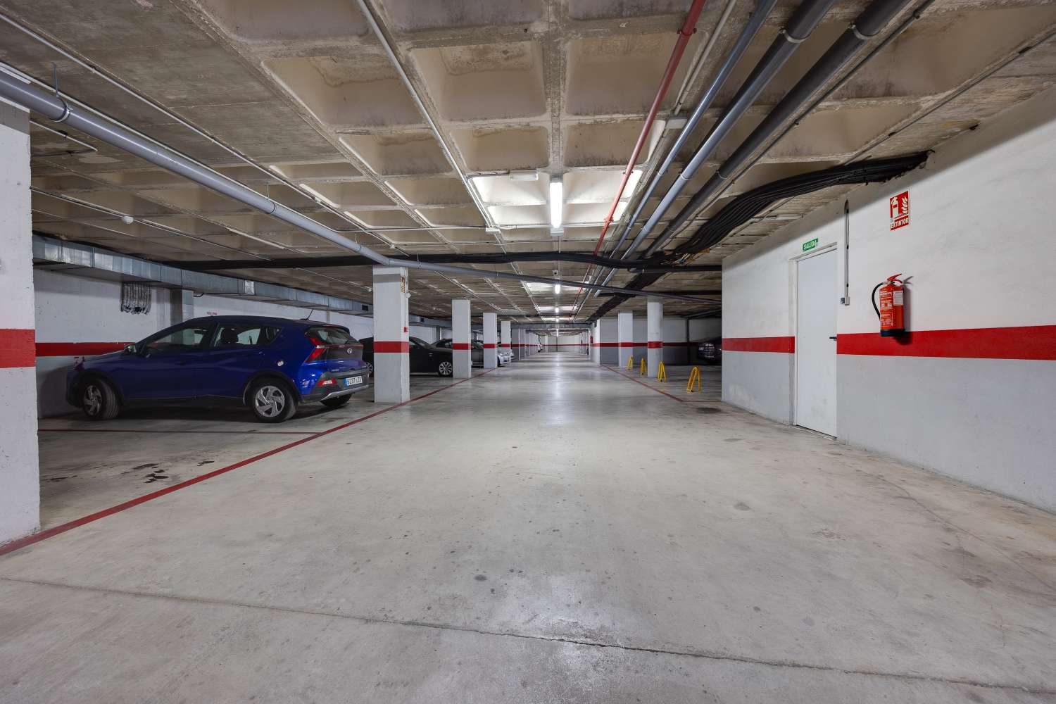 КВАРТИРА С ТЕРРАСОЙ, БАССЕЙНОМ И ГАРАЖОМ В ПРИВИЛЕГИРОВАННОМ РАЙОНЕ ТОРРЕВЬЕХИ