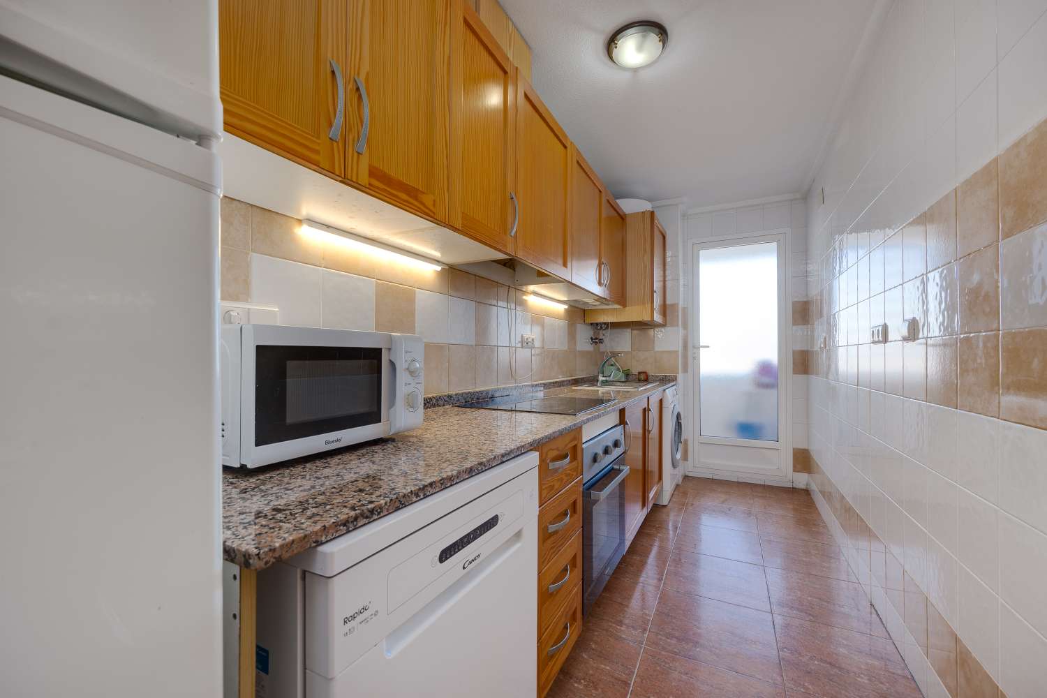 КВАРТИРА С ТЕРРАСОЙ, БАССЕЙНОМ И ГАРАЖОМ В ПРИВИЛЕГИРОВАННОМ РАЙОНЕ ТОРРЕВЬЕХИ