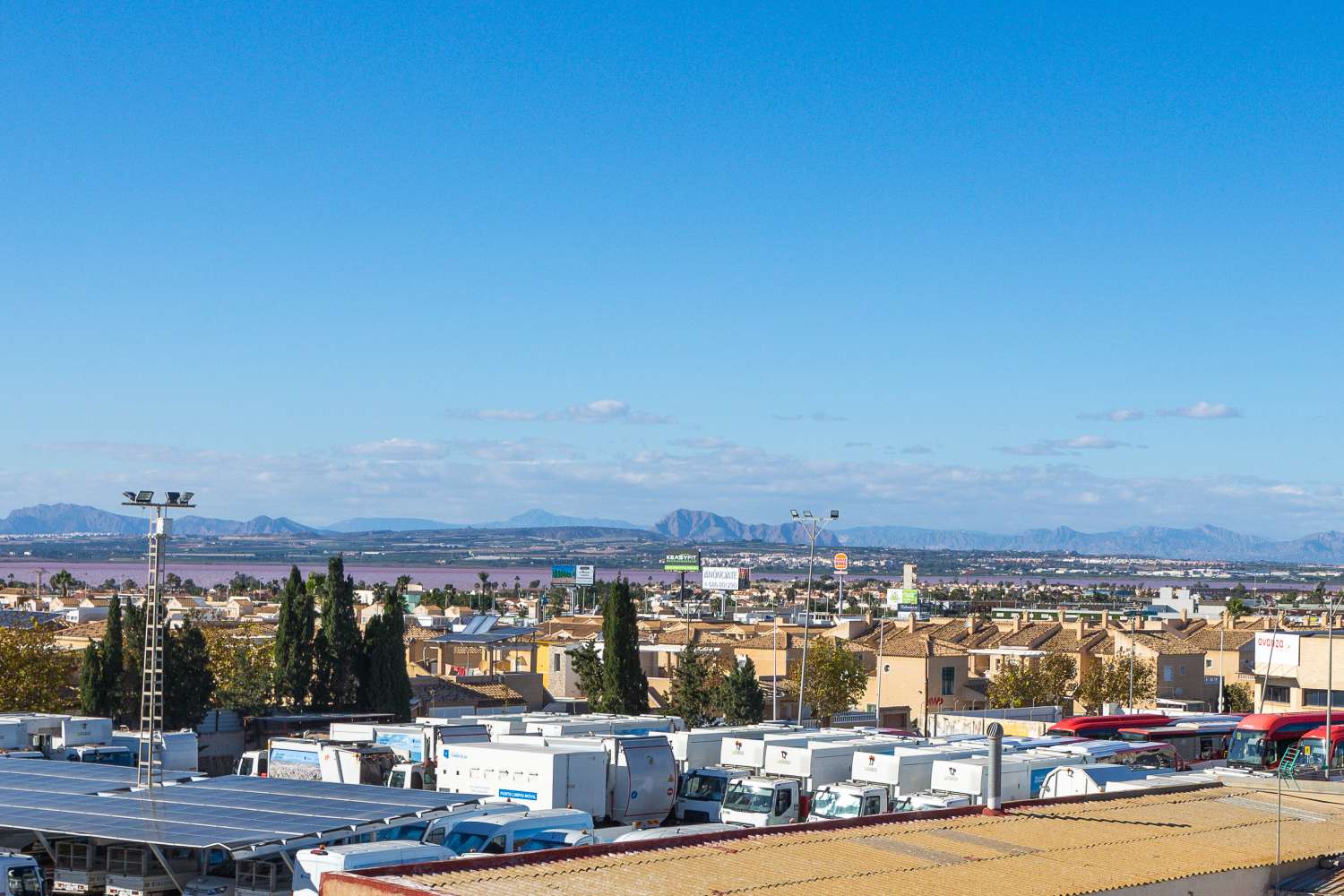 КВАРТИРА С ТЕРРАСОЙ, БАССЕЙНОМ И ГАРАЖОМ В ПРИВИЛЕГИРОВАННОМ РАЙОНЕ ТОРРЕВЬЕХИ