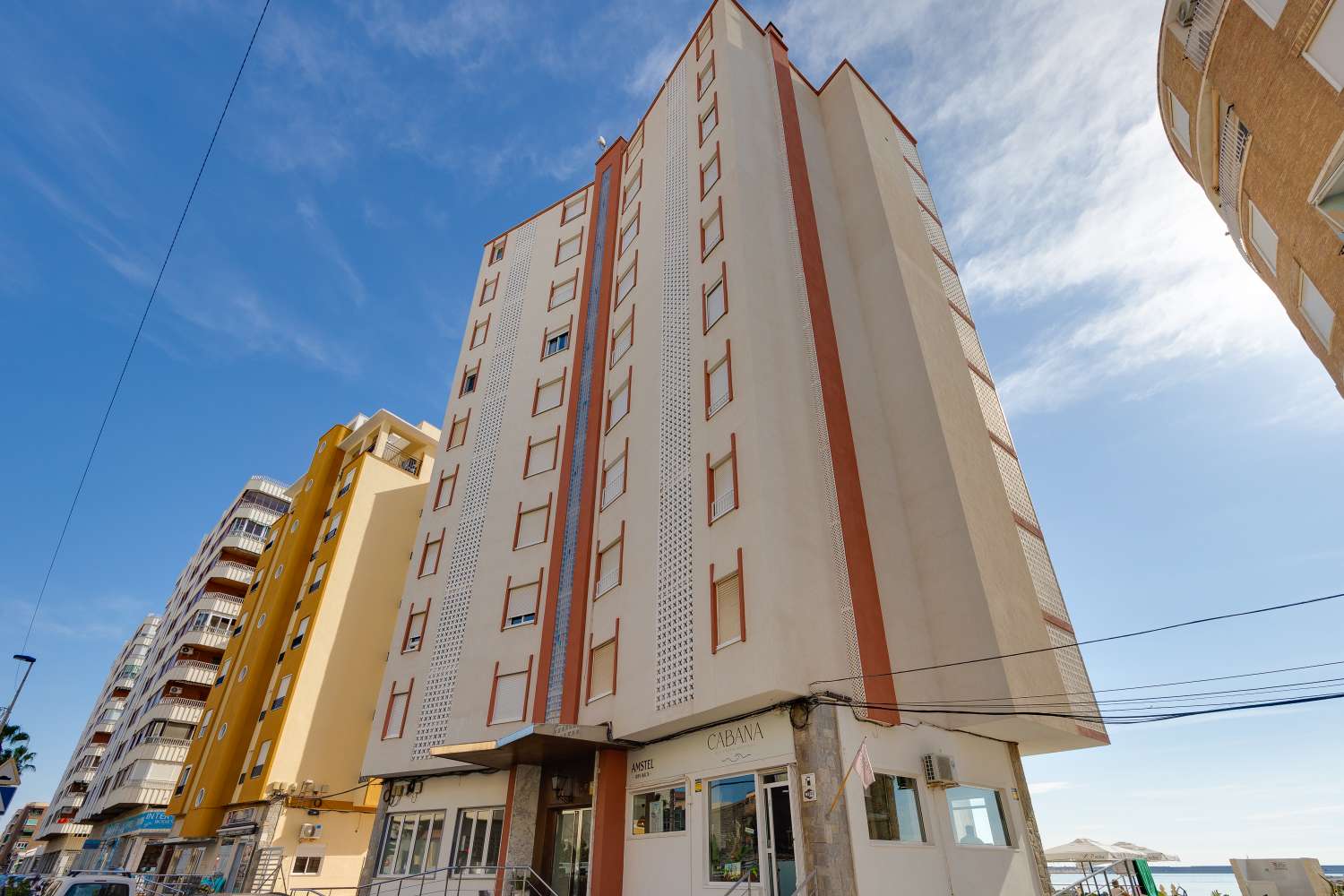 РОСКОШНАЯ КВАРТИРА FRONTLINE С ТЕРРАСОЙ ПЛОЩАДЬЮ 38 М² И ВИДОМ НА МОРЕ