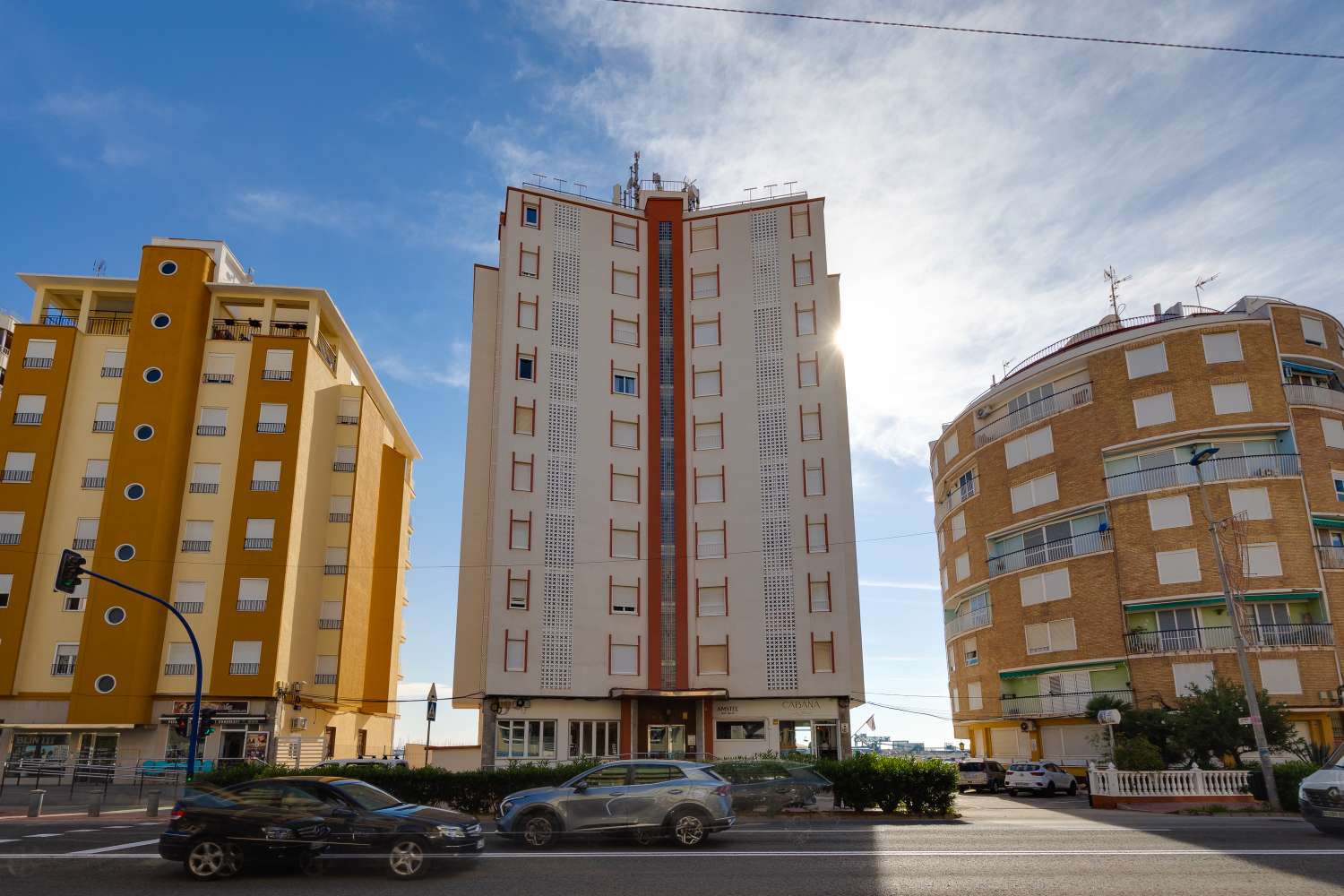 РОСКОШНАЯ КВАРТИРА FRONTLINE С ТЕРРАСОЙ ПЛОЩАДЬЮ 38 М² И ВИДОМ НА МОРЕ