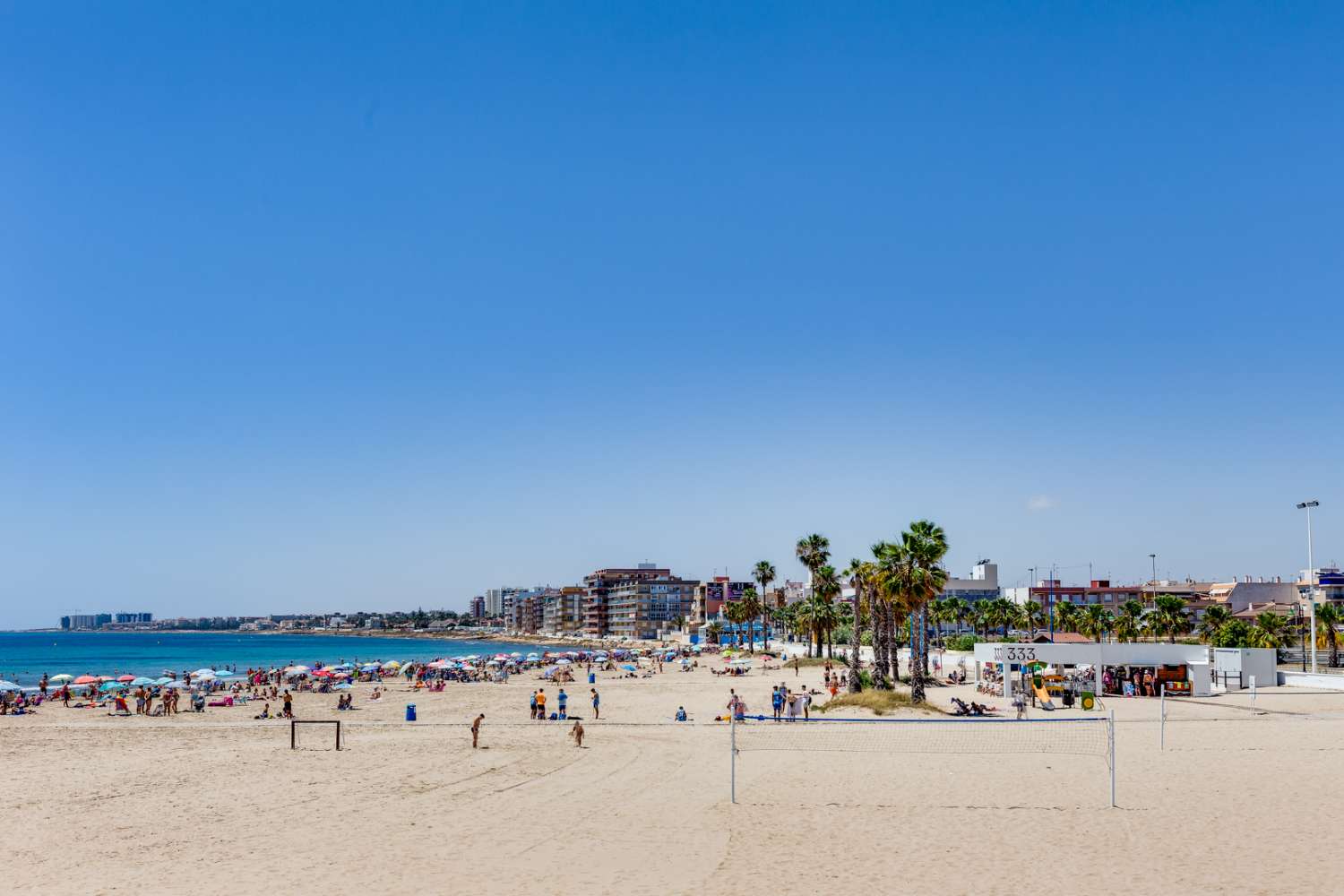 РОСКОШНАЯ КВАРТИРА FRONTLINE С ТЕРРАСОЙ ПЛОЩАДЬЮ 38 М² И ВИДОМ НА МОРЕ