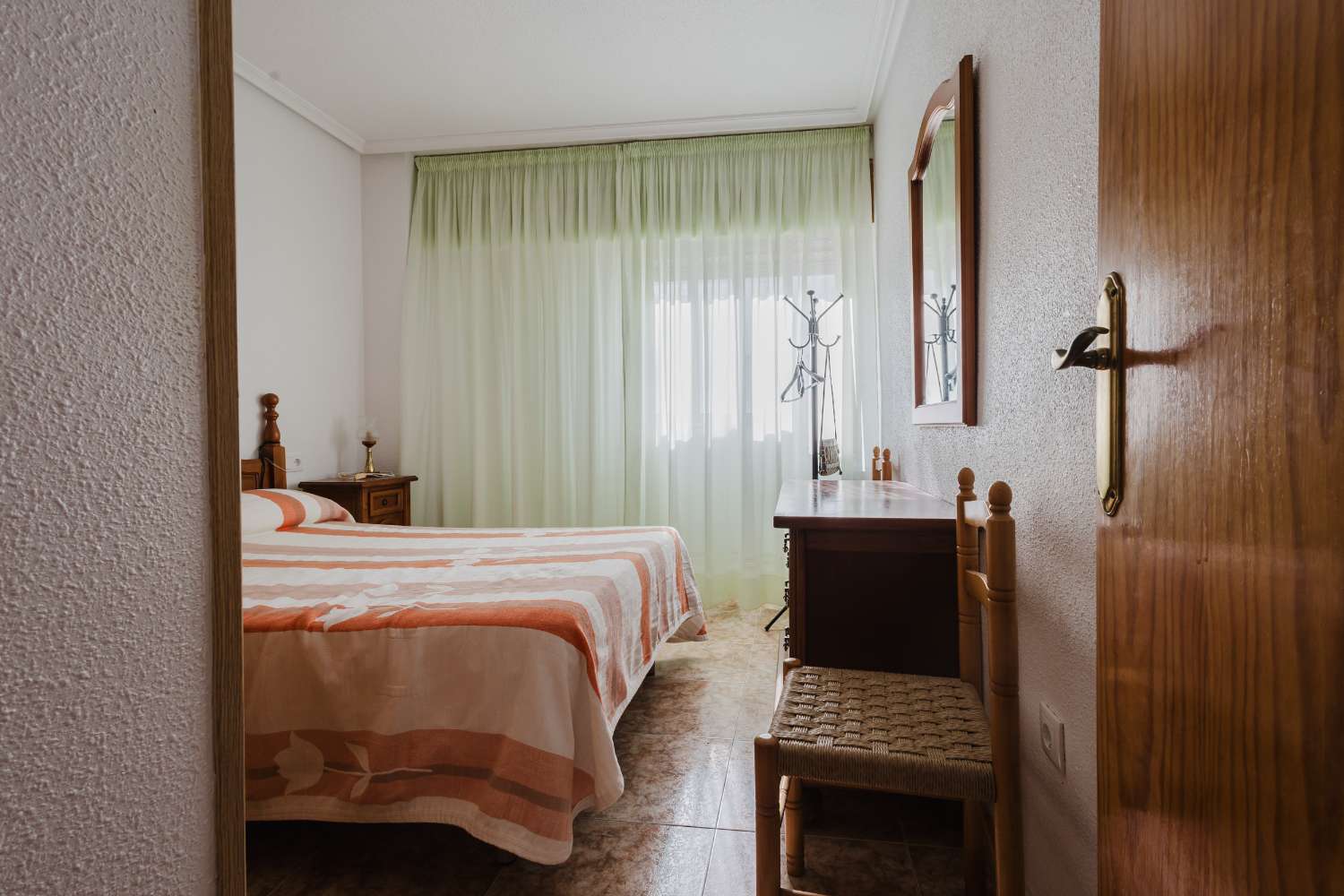 ПЕНТХАУС В ТОРРЕВЬЕХА С ТЕРРАСОЙ И ВИДОМ НА МОРЕ