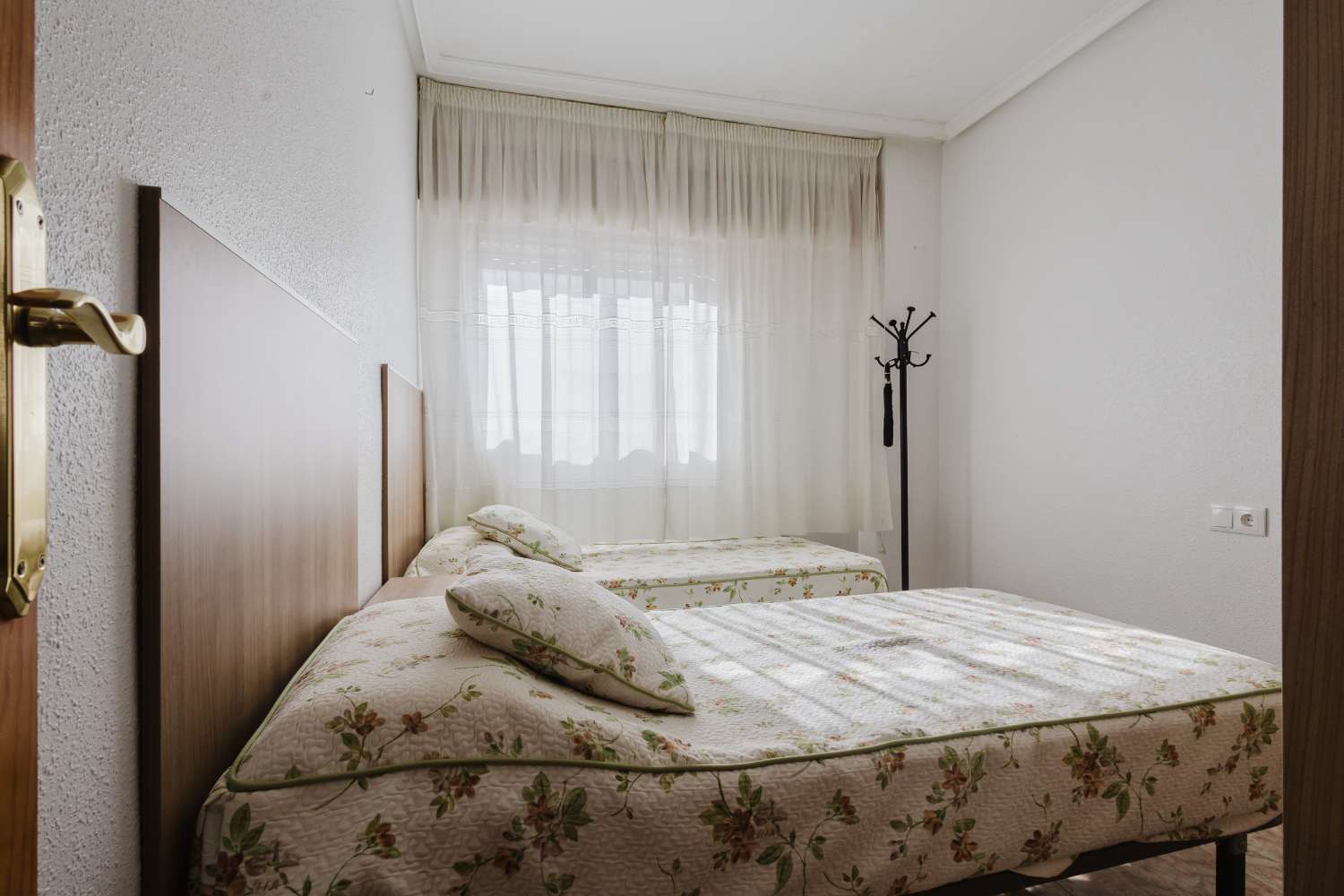 ПЕНТХАУС В ТОРРЕВЬЕХА С ТЕРРАСОЙ И ВИДОМ НА МОРЕ