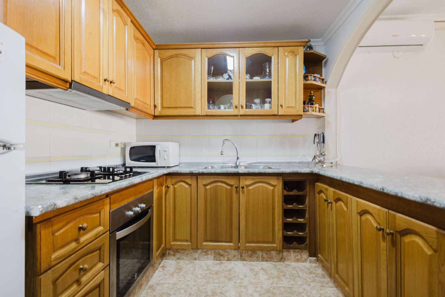 ПЕНТХАУС В ТОРРЕВЬЕХА С ТЕРРАСОЙ И ВИДОМ НА МОРЕ