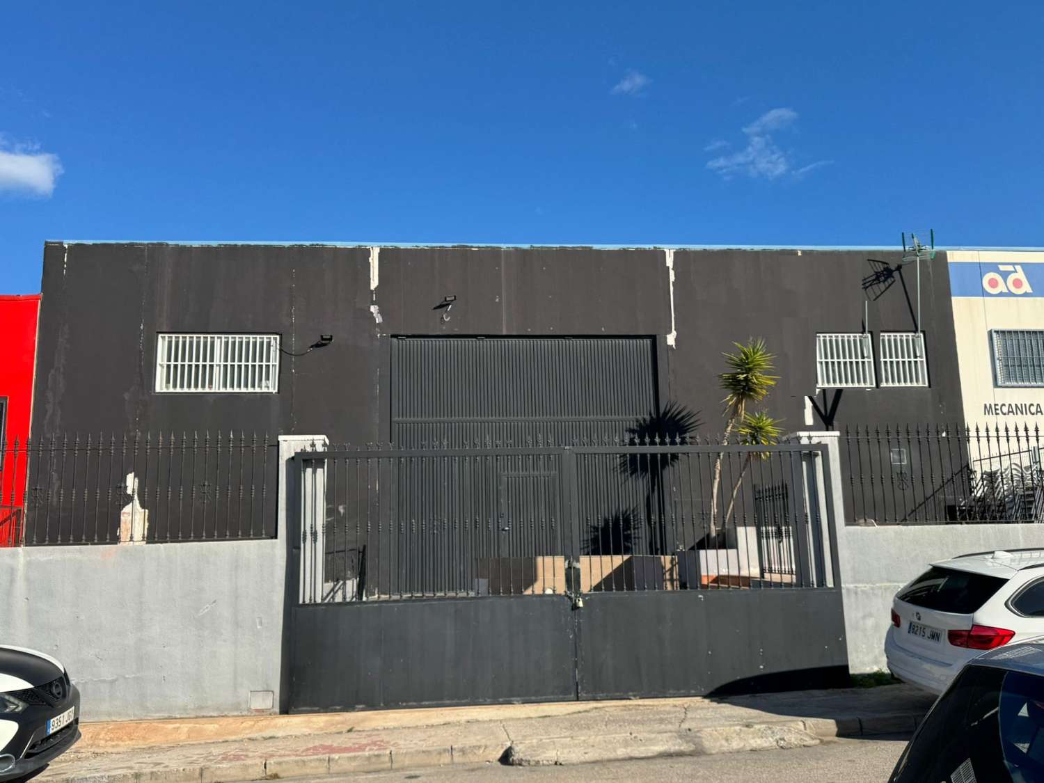 400 M² INDUSTRILAGER I TORREVIEJA INDUSTRIOMRÅDE – FREMRAGENDE INVESTERING