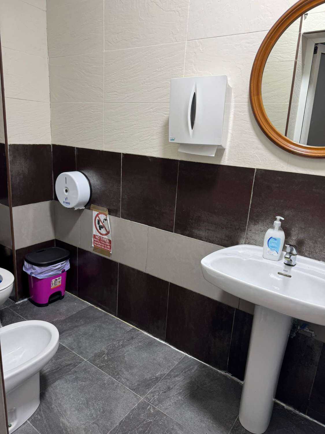 400 M² INDUSTRILAGER I TORREVIEJA INDUSTRIOMRÅDE – FREMRAGENDE INVESTERING