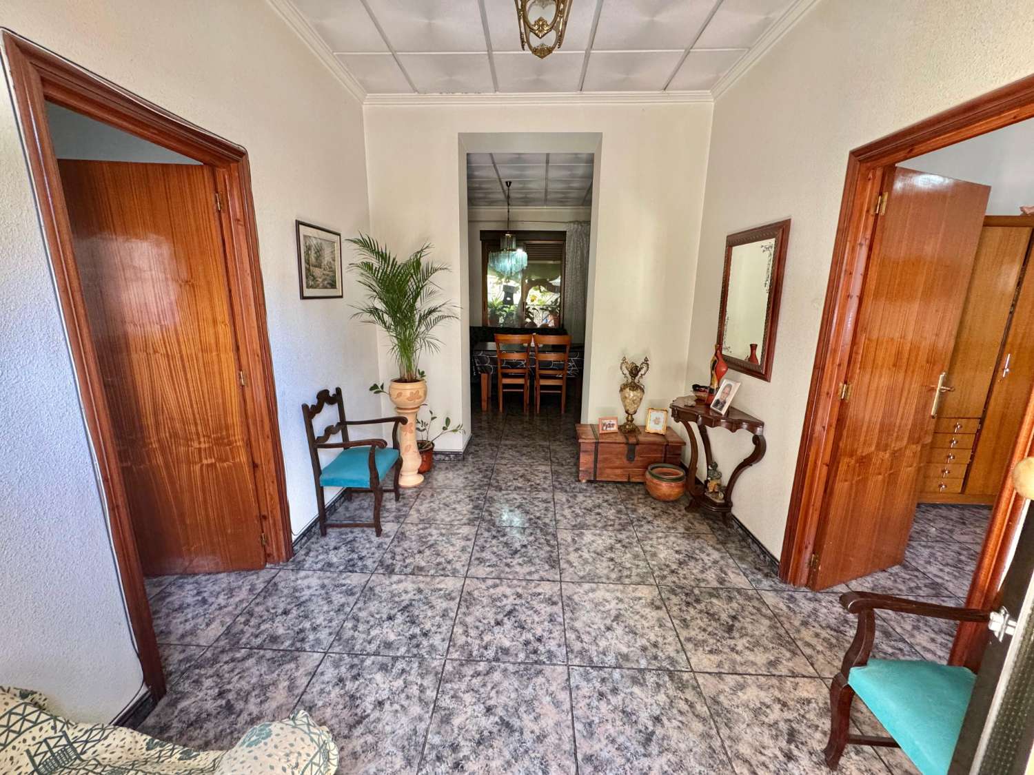 TRADITIONELT HUS I BENEJÚZAR-HUSET MED SJÆL OG PLADS I HJERTET AF VEGA BAJA