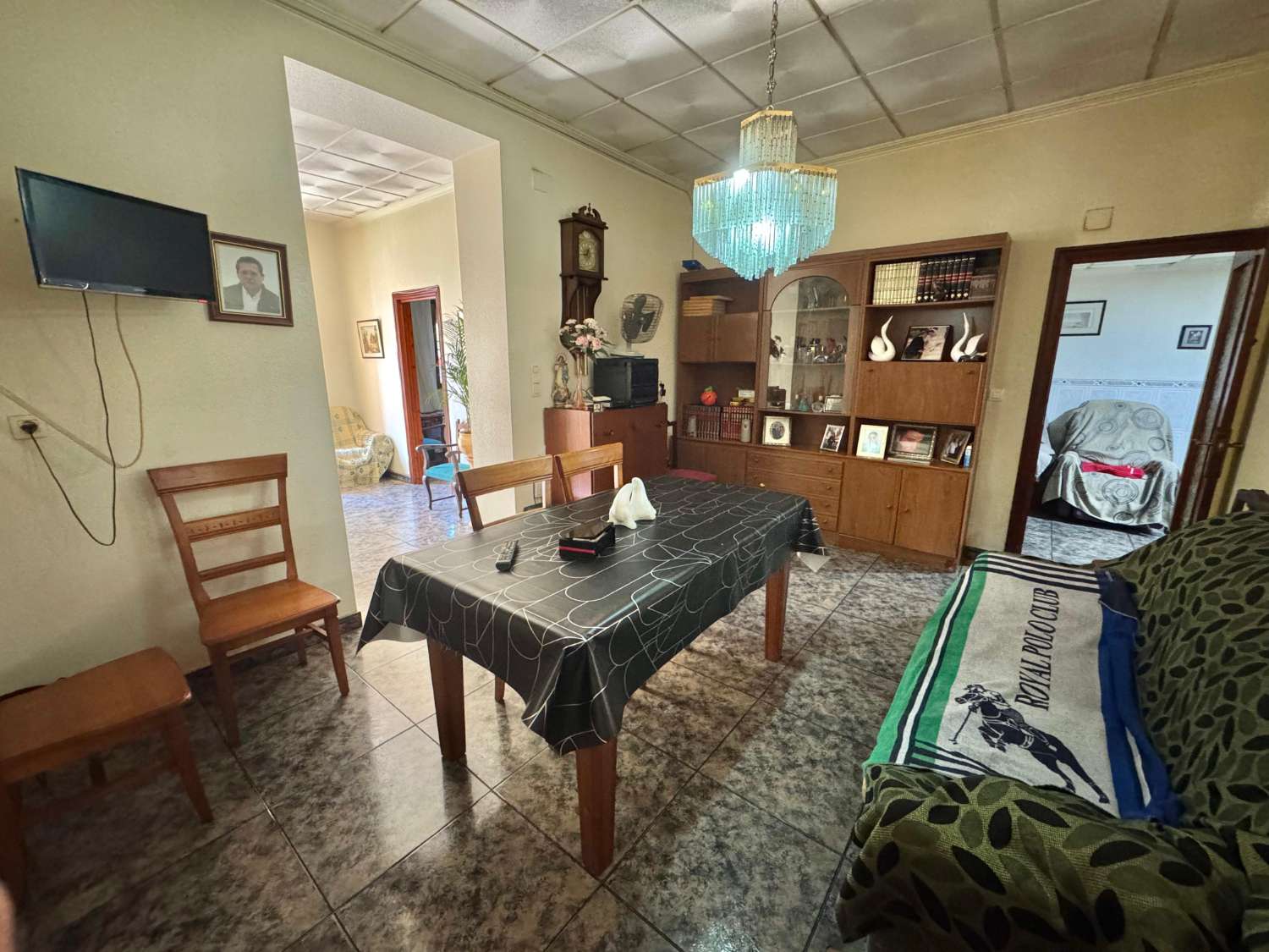 TRADITIONELT HUS I BENEJÚZAR-HUSET MED SJÆL OG PLADS I HJERTET AF VEGA BAJA