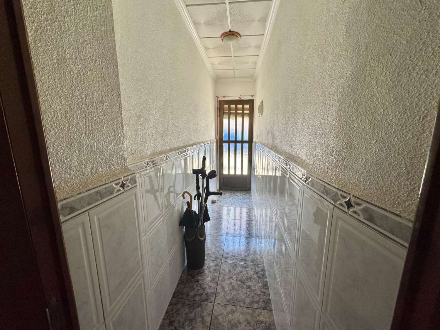 TRADITIONELT HUS I BENEJÚZAR-HUSET MED SJÆL OG PLADS I HJERTET AF VEGA BAJA