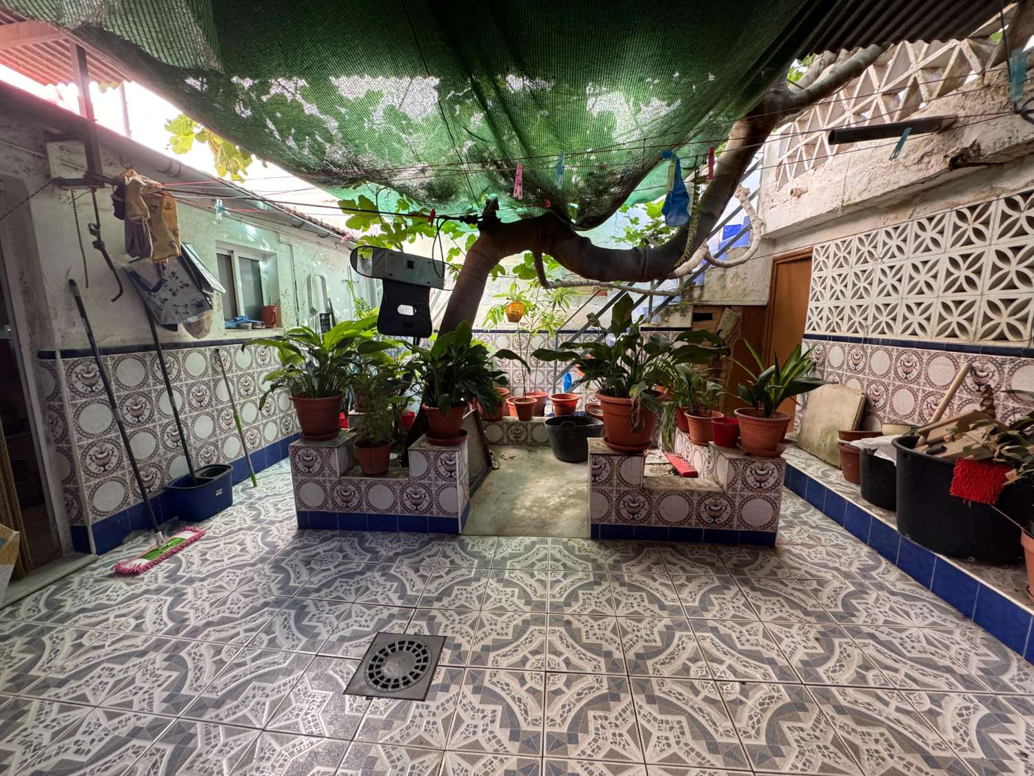 TRADITIONELT HUS I BENEJÚZAR-HUSET MED SJÆL OG PLADS I HJERTET AF VEGA BAJA