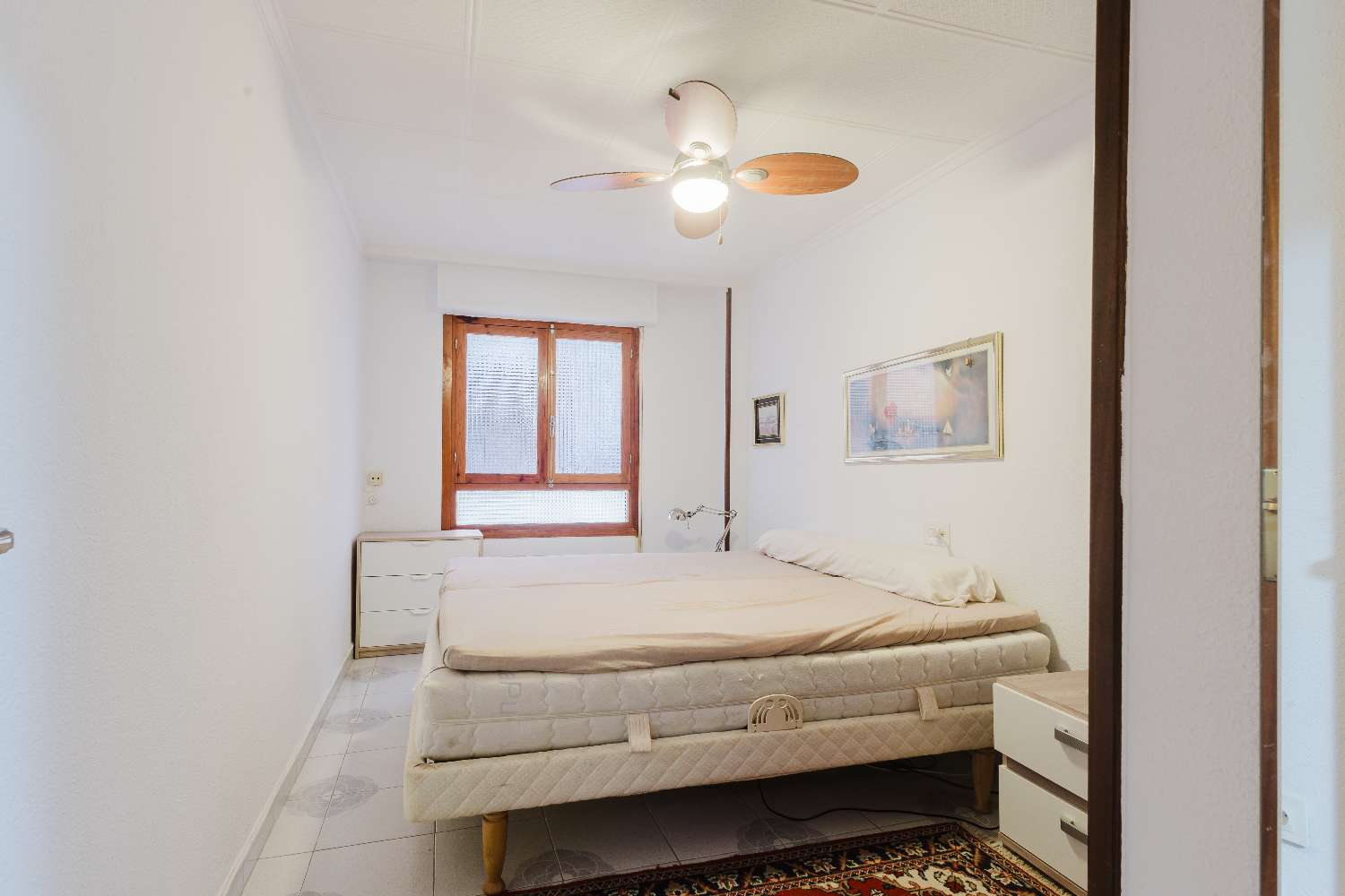 ASUNTO ACEQUIÓNIN RANNAN ENSIMMÄISELLÄ LINJALLA: VALOA, TILAA JA TERASSIA MERINÄKÖALALLA