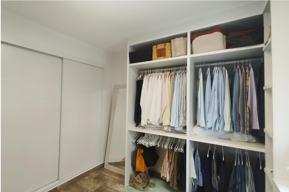 VILLAMARTÍN – CHALET INDEPENDIENTE FRENTE A PARQUE CON PISCINA PRIVADA Y SÓTANO