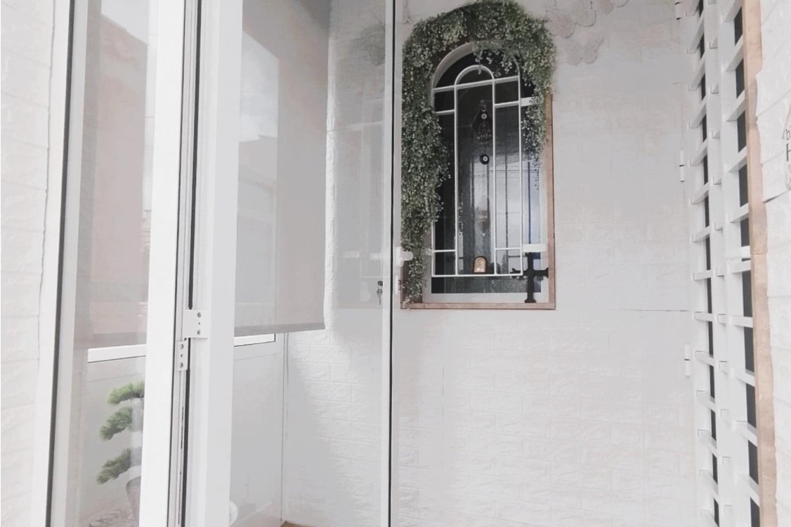 VILLAMARTÍN – CHALET INDEPENDIENTE FRENTE A PARQUE CON PISCINA PRIVADA Y SÓTANO