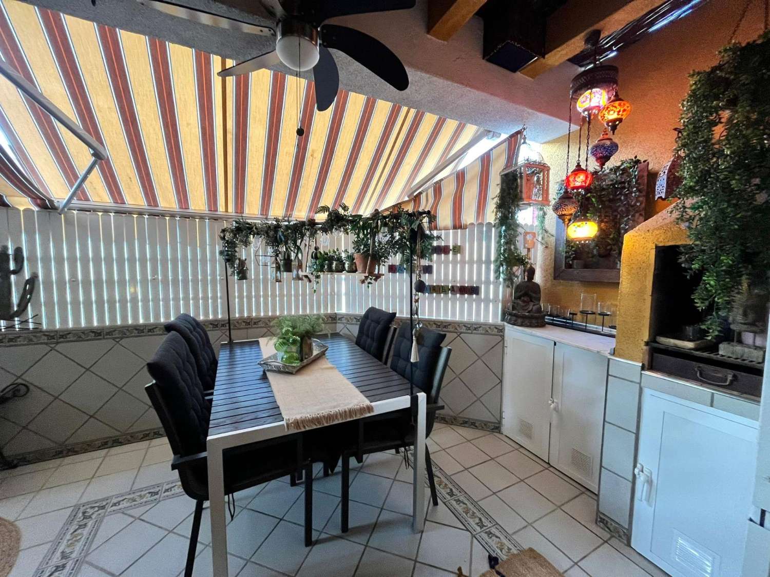 ÁTICO ESPACIOSO CON TERRAZA EN EL CENTRO DE TORREVIEJA