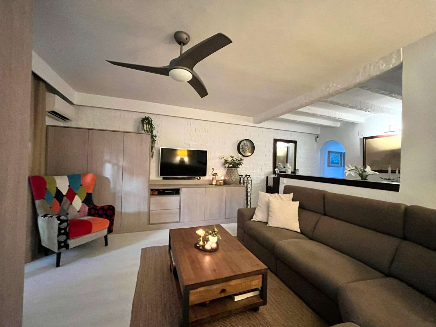 ÁTICO ESPACIOSO CON TERRAZA EN EL CENTRO DE TORREVIEJA